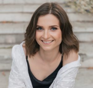 Олена Воскобойник